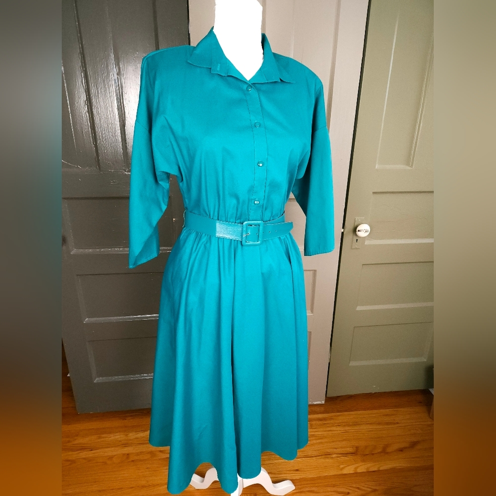 Green and Blue Pleated A-Line Midi Dress with Notched Collar
